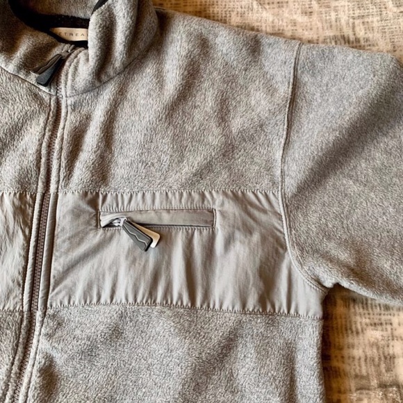 Fleece Thermal Grey Jacket Size LARGE - Picture 2 of 6